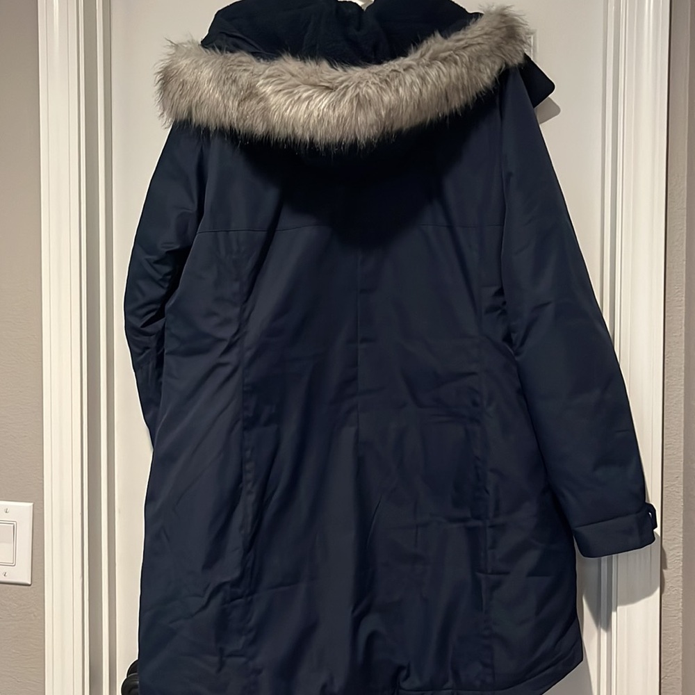 EUC Columbia Suttle Mountain Long Insulated Jacket - Picture 8 of 10